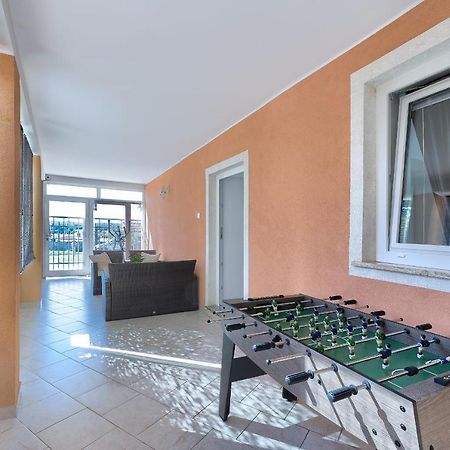 Studio Apartman Luka Pomer Extérieur photo