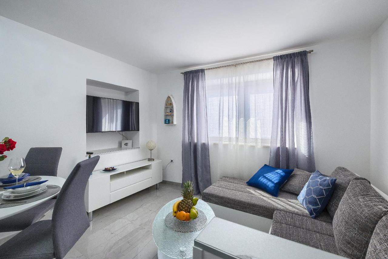 Studio Apartman Luka Pomer Extérieur photo