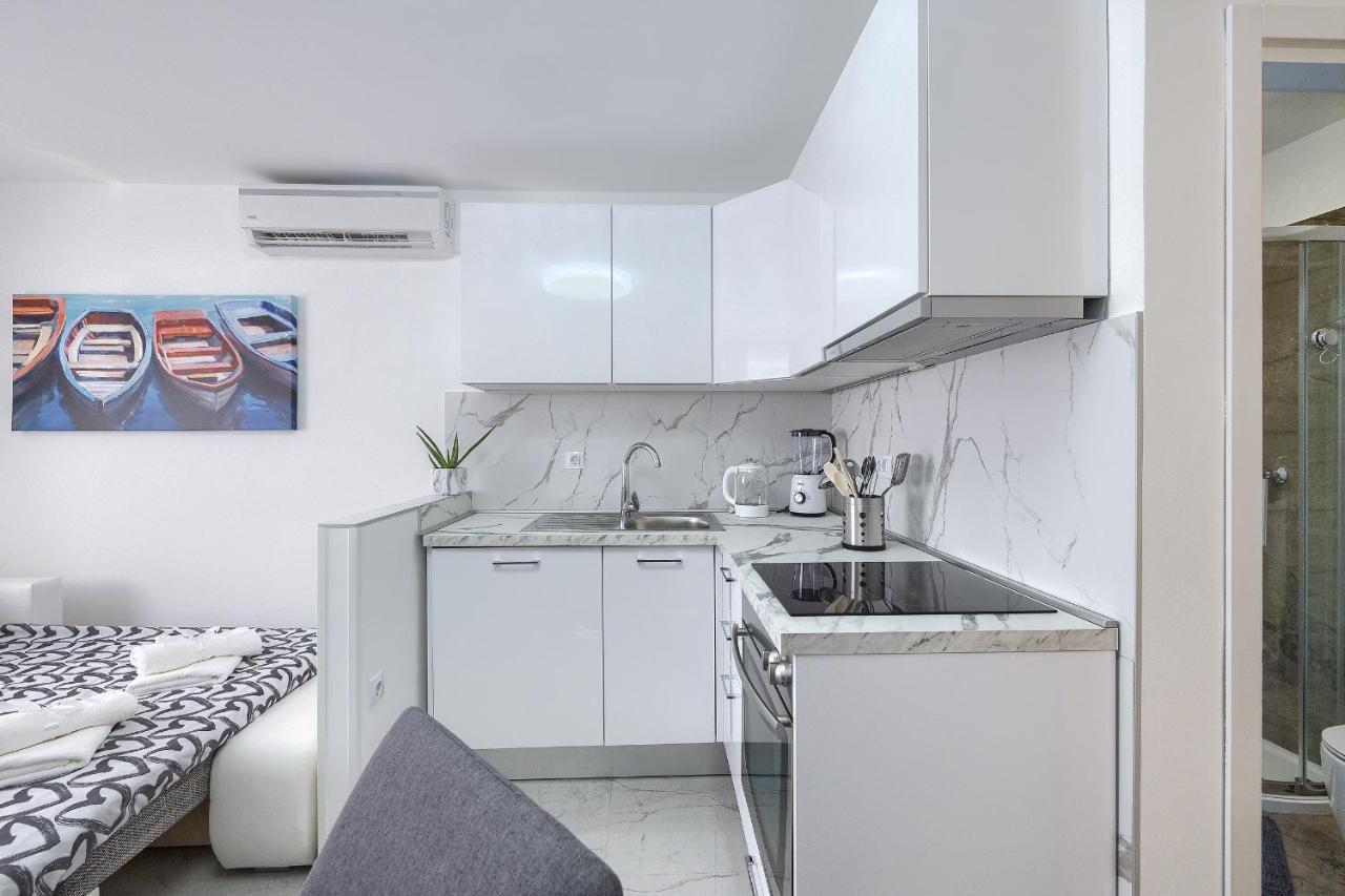 Studio Apartman Luka Pomer Extérieur photo
